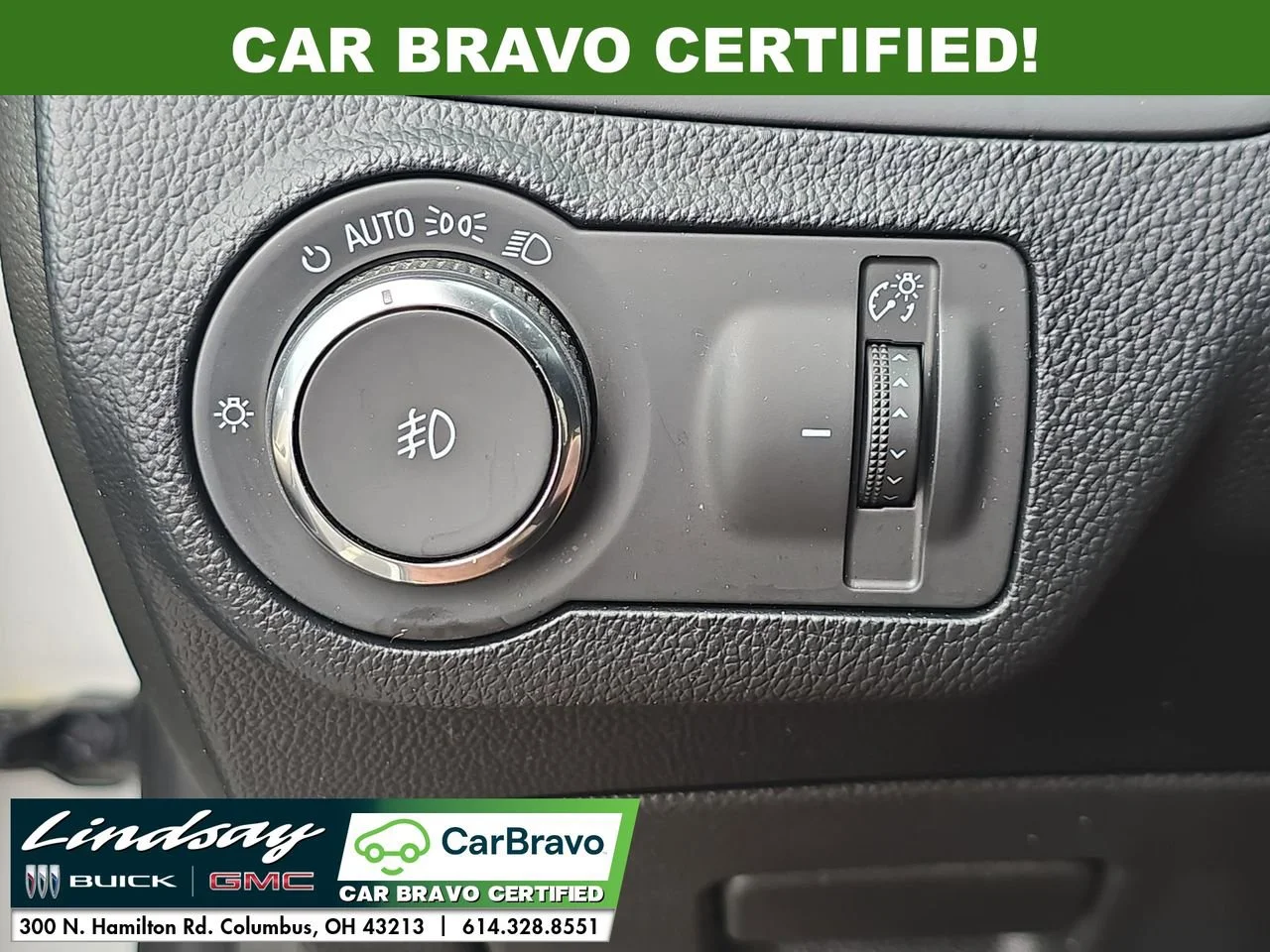 Used 2019 SUMMIT WHITE Buick Essence image 20