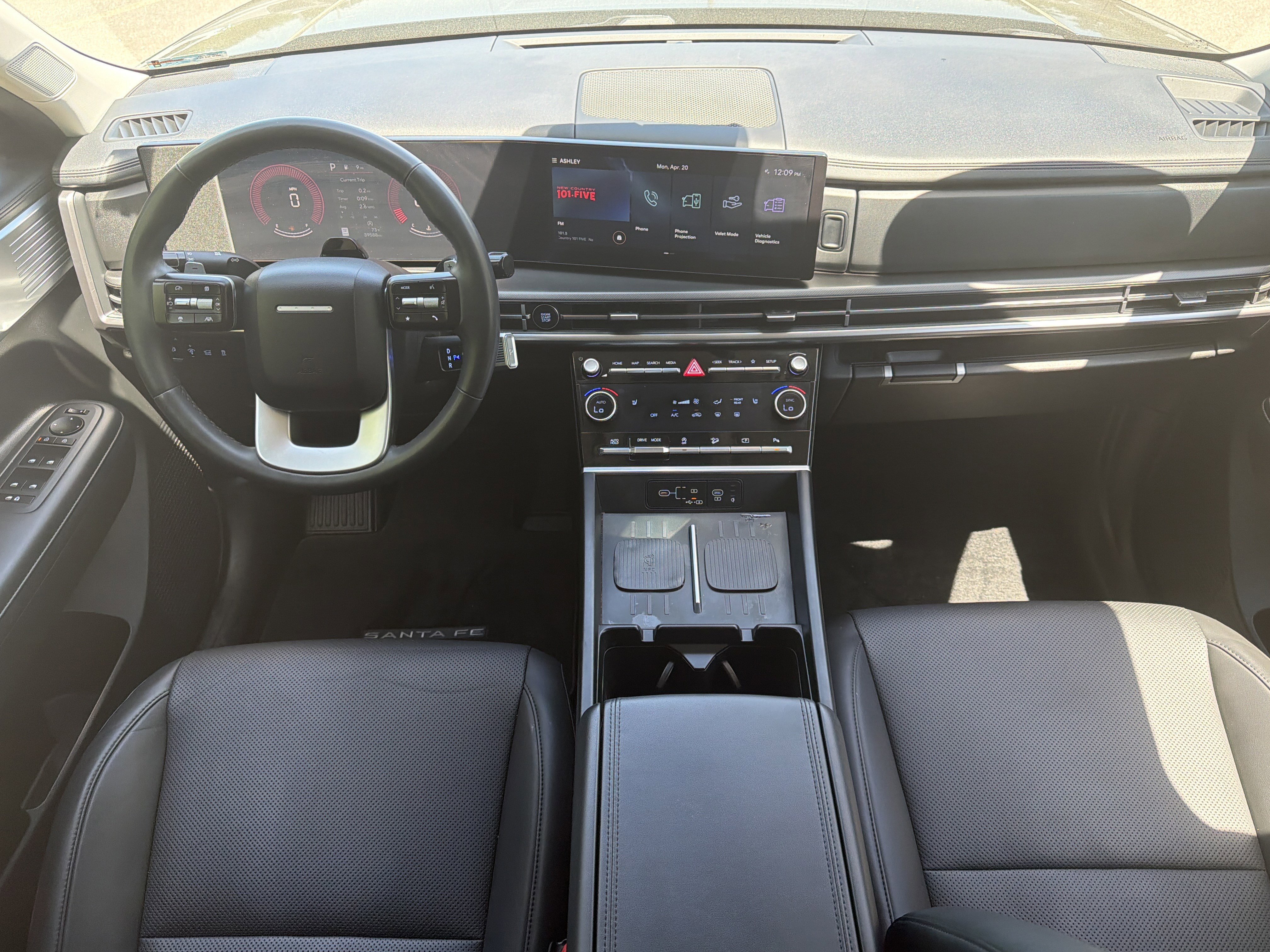 Used 2024 Phantom Black Hyundai SEL image 2