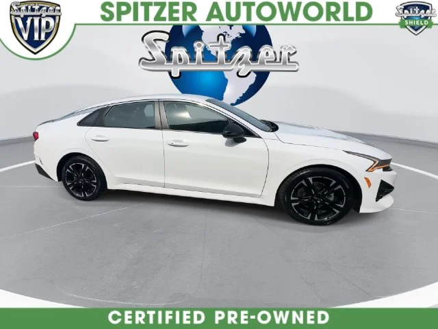 Used 2024 White Kia GT-Line image 17