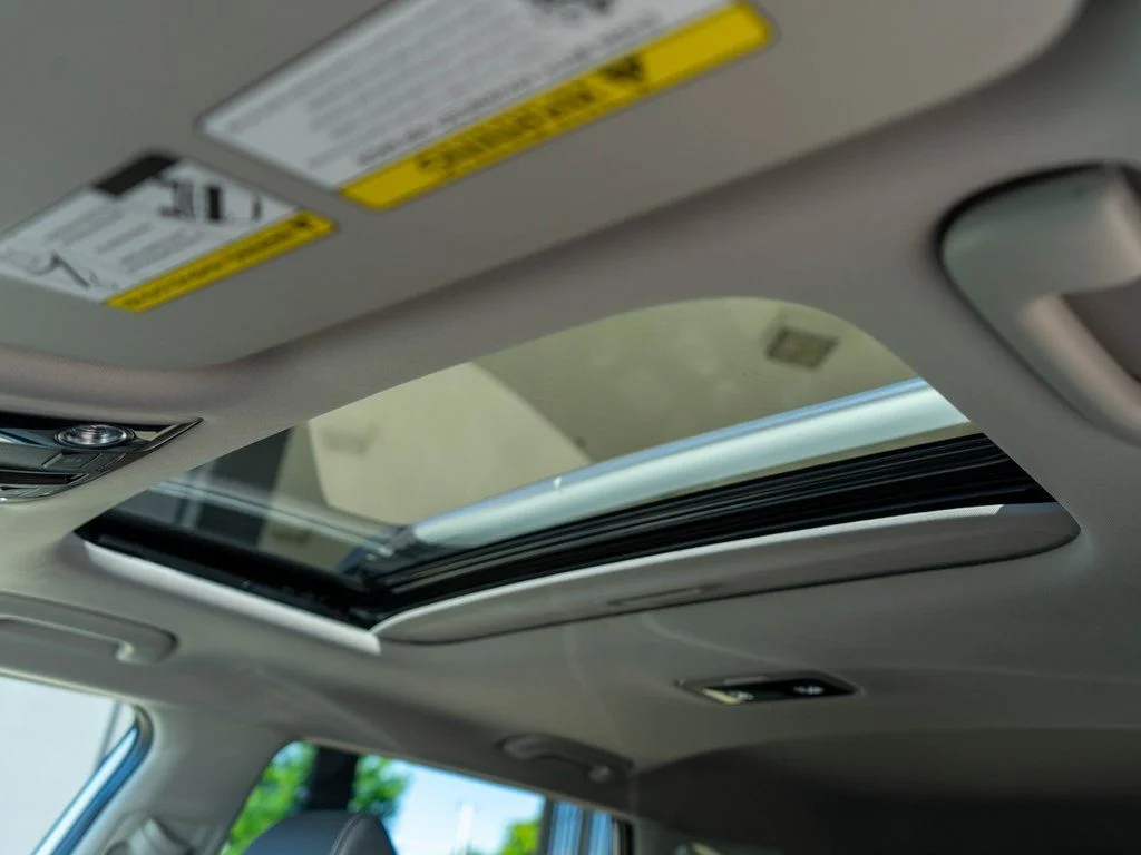 New 2026 Snow White Pearl Kia EX image 12