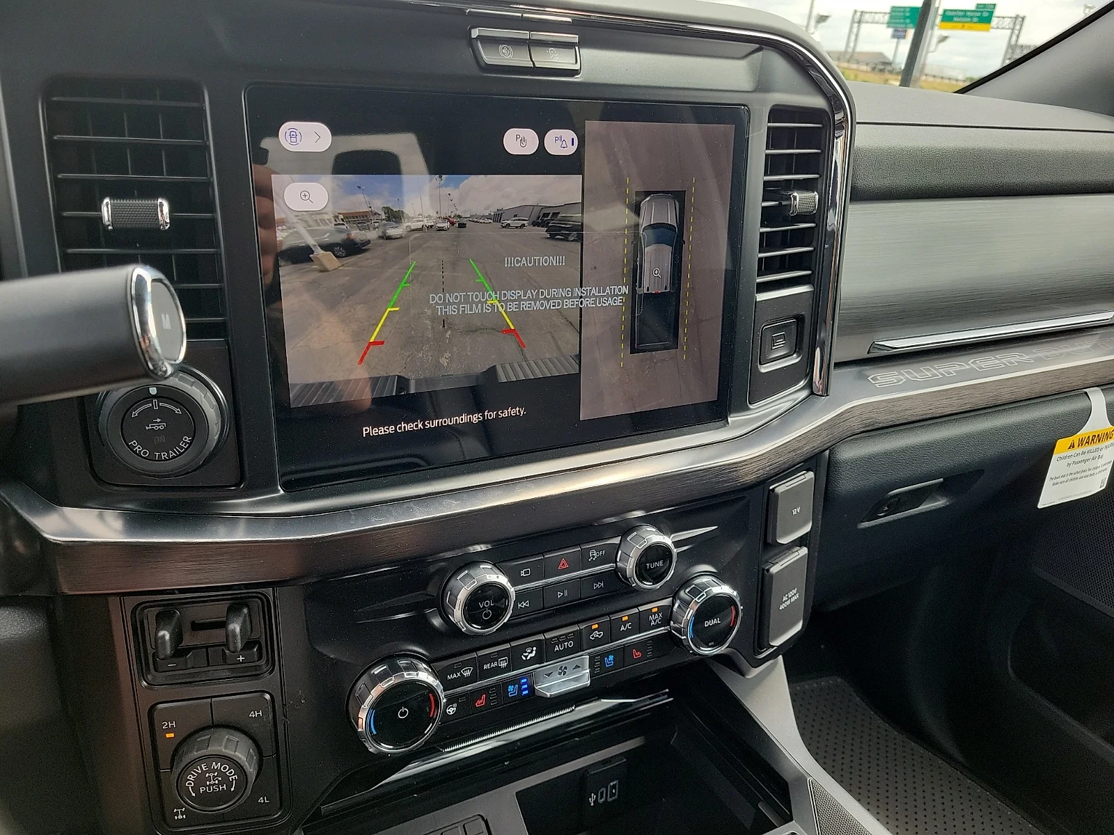 New 2026 Glacier Gray Metallic Tri-Coat Ford F-250&reg; Lariat&reg; image 14