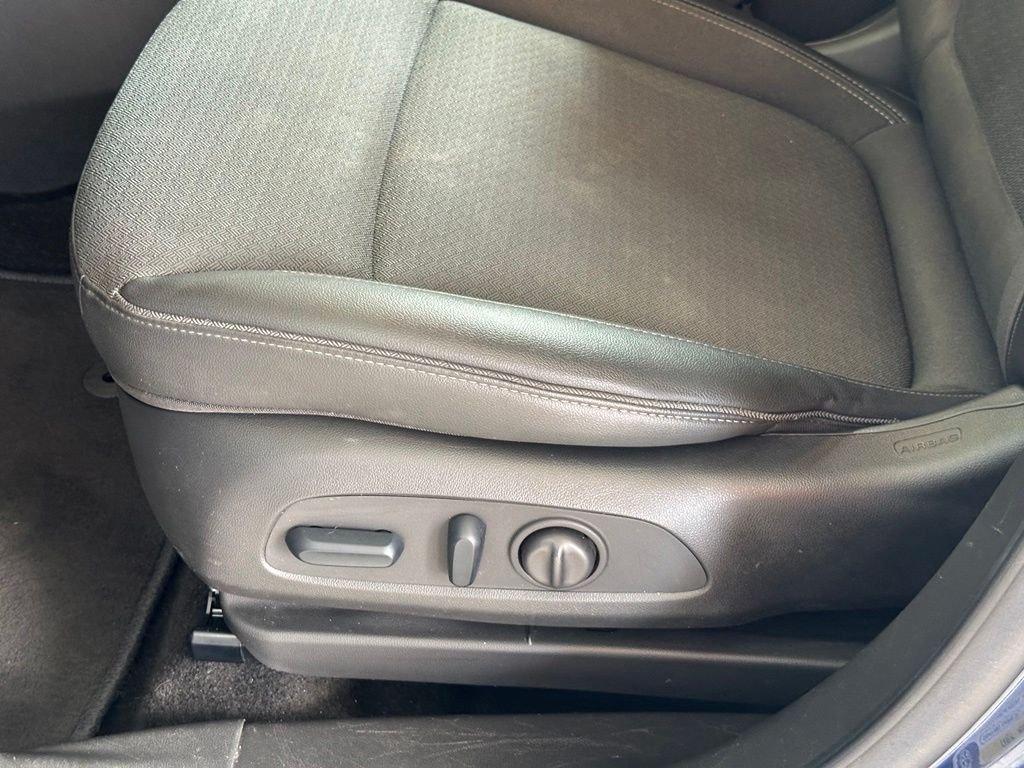 Used 2023 Blue Buick Select image 14