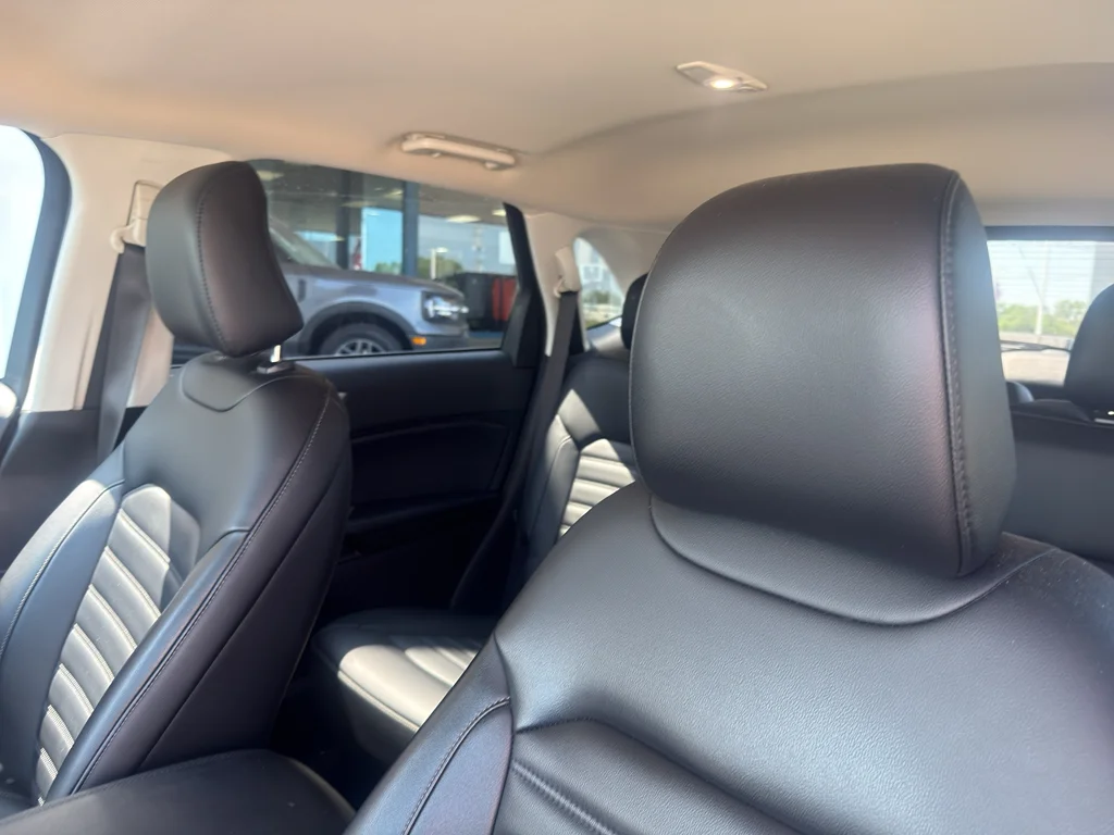 Used 2022 Carbonized Gray Metallic Ford SEL image 4