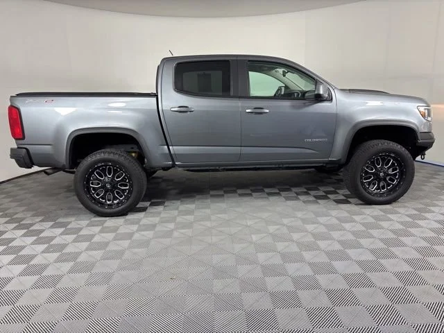 Used 2018 SATIN STEEL METALLIC Chevrolet 4WD ZR2 image 43