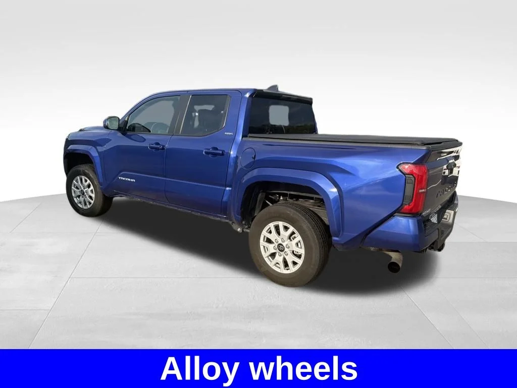 Used 2025 Blue Toyota SR5 image 12