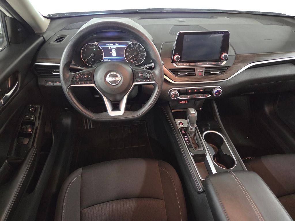 Used 2023 White Nissan 2.5 SV image 17
