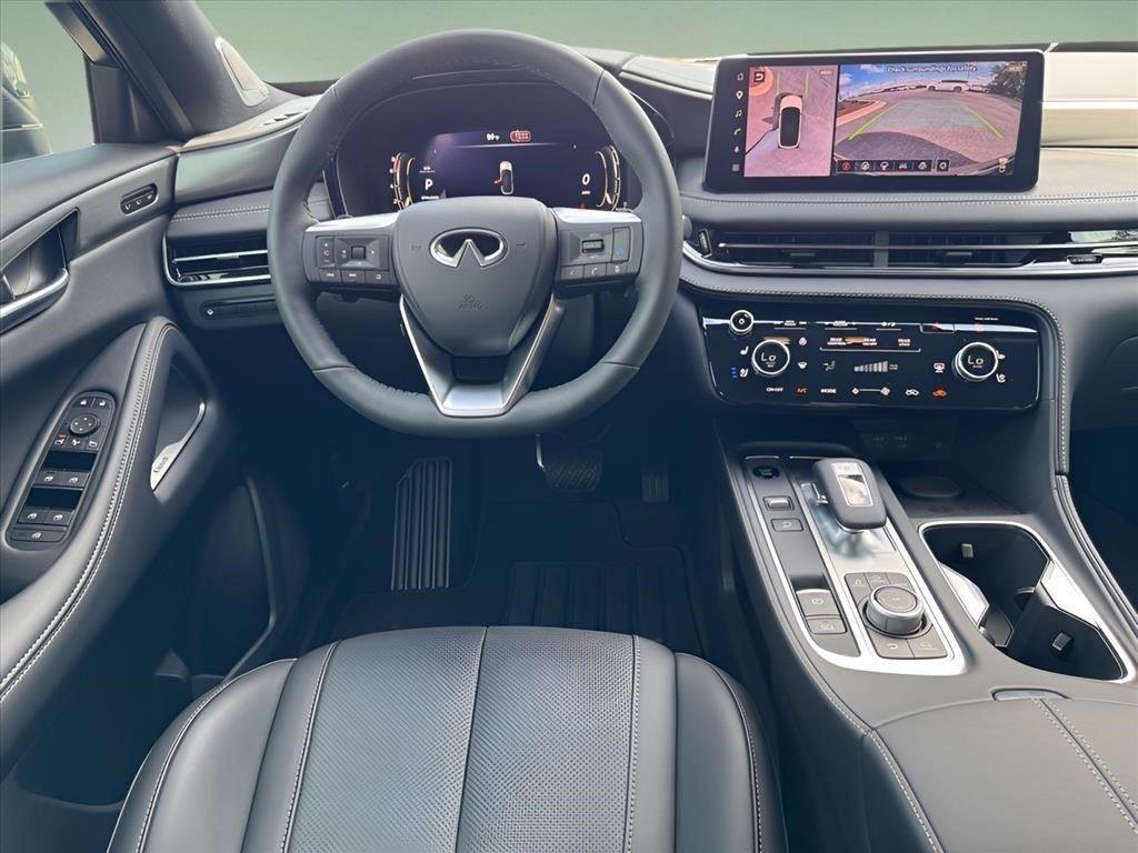 New 2027 2T RAD WHT INFINITI Sport AWD image 12