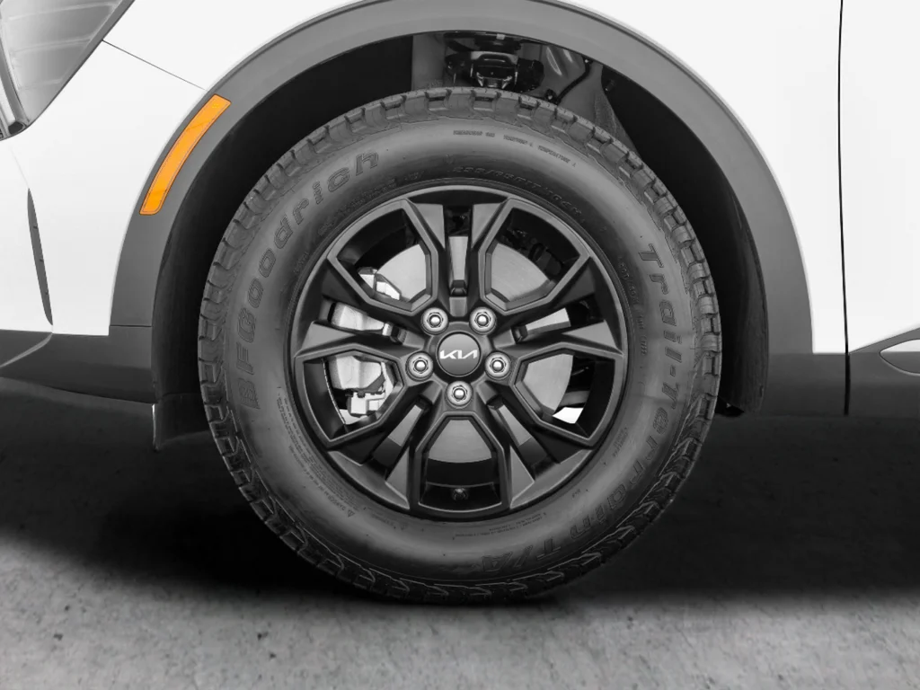 Used 2023 White Kia EX image 14