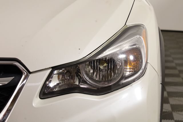 Used 2014 White Subaru 2.0i Limited image 27