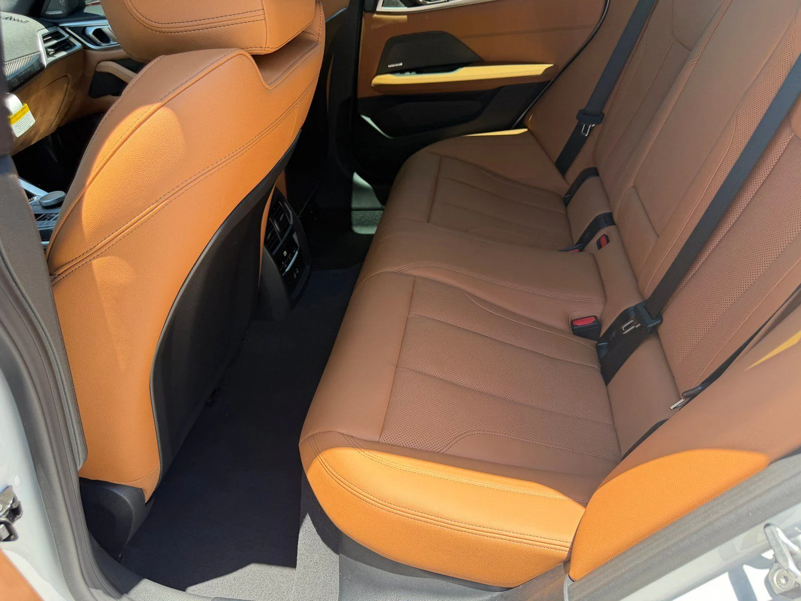 New 2026 Mineral White Metallic BMW M440i image 18