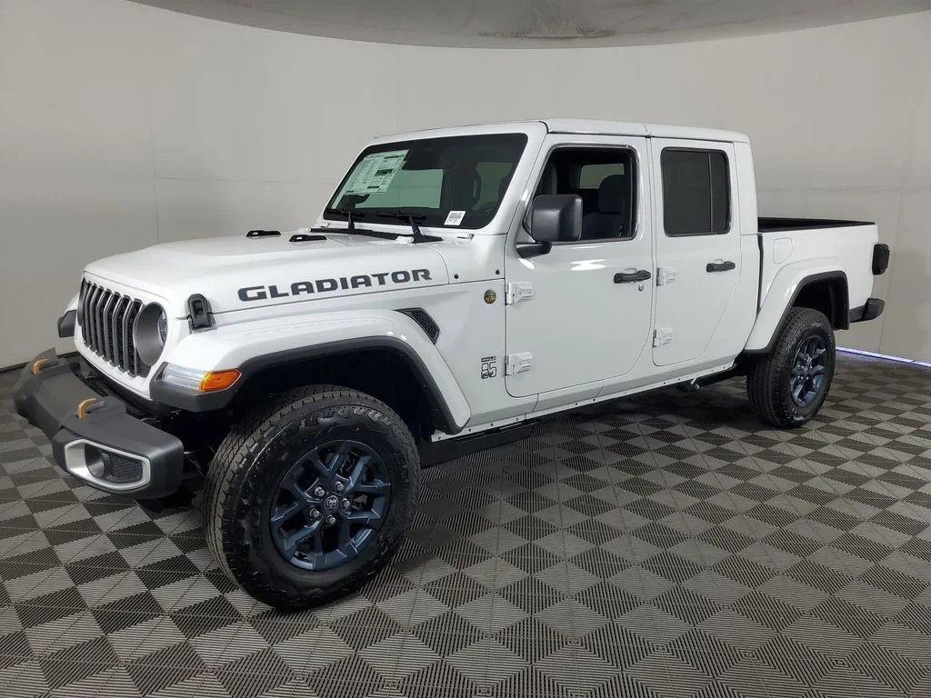New 2026 Bright White Clear-Coat Exterior Paint Jeep 85th Anniversary Edition image 8