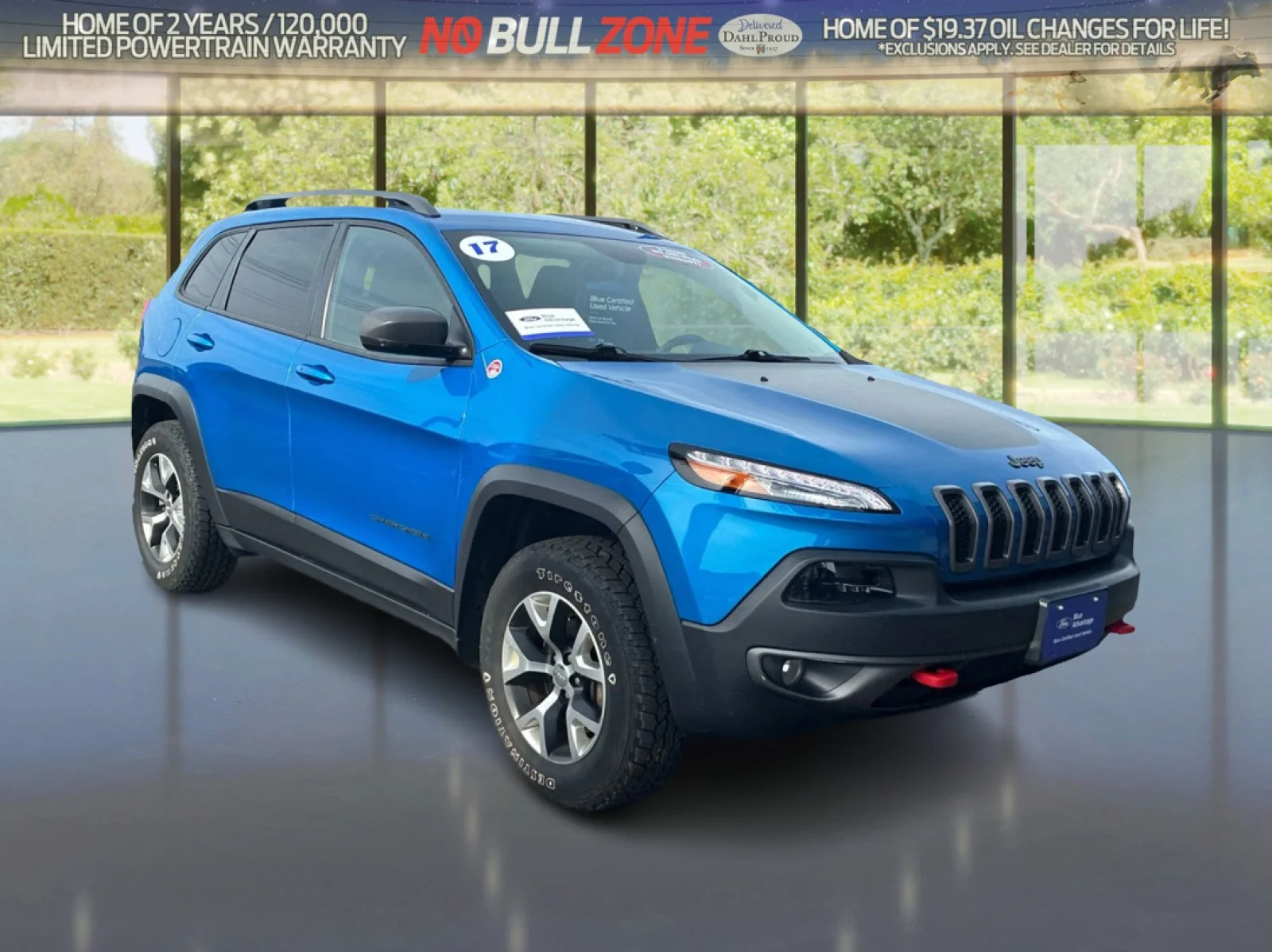 Used 2017 Hydro Blue Jeep Trailhawk L Plus image 7