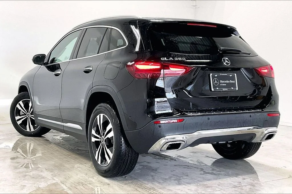 New 2026 Night Black Mercedes-Benz GLA 250 image 24