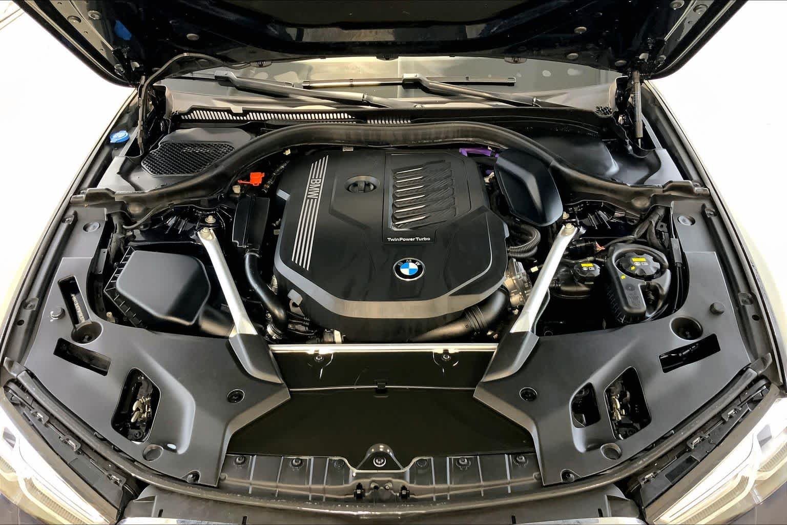 Certified Used 2023 Carbon Black Metallic BMW 540i xDrive image 30