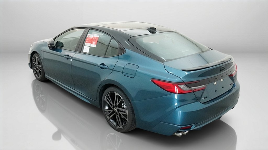 New 2026 Ocean Gem with Midnight Black Metallic roof Toyota XSE image 14