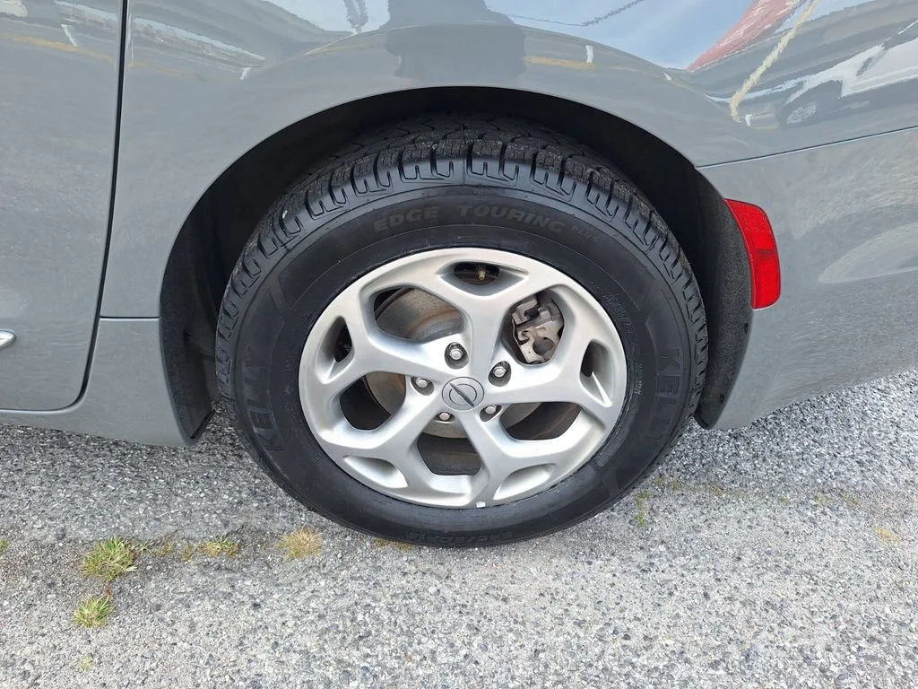 2023 Chrysler Pacifica Limited - Photo 28