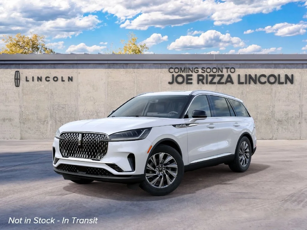 New 2027 White Lincoln Premiere image 2