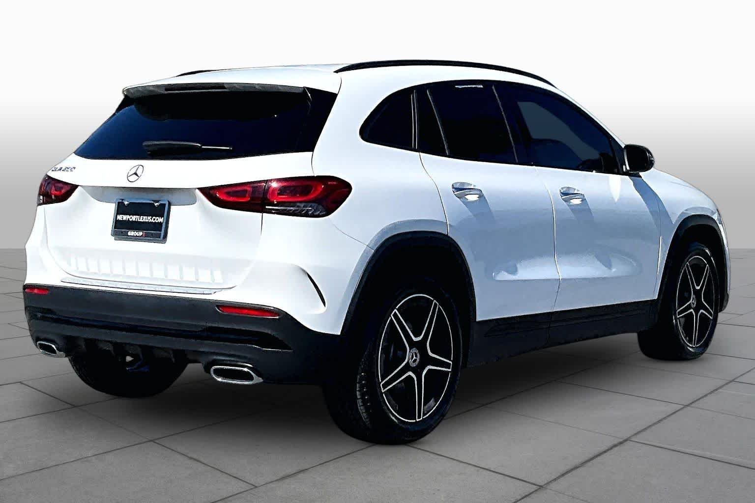 Used 2023 Polar White Mercedes-Benz GLA 250 image 12