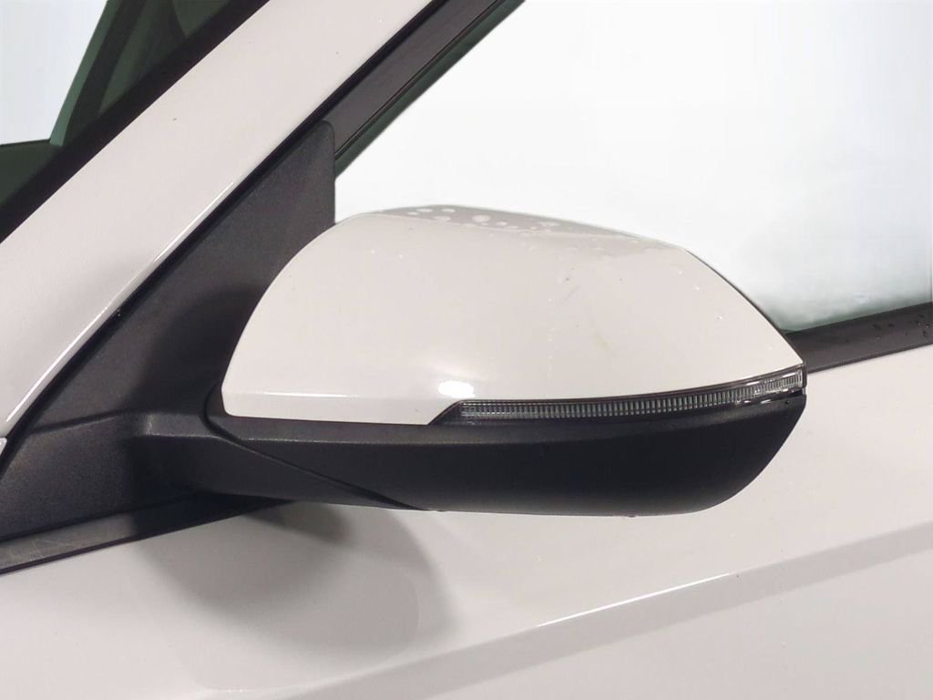 2025 Hyundai Kona SEL - Photo 12