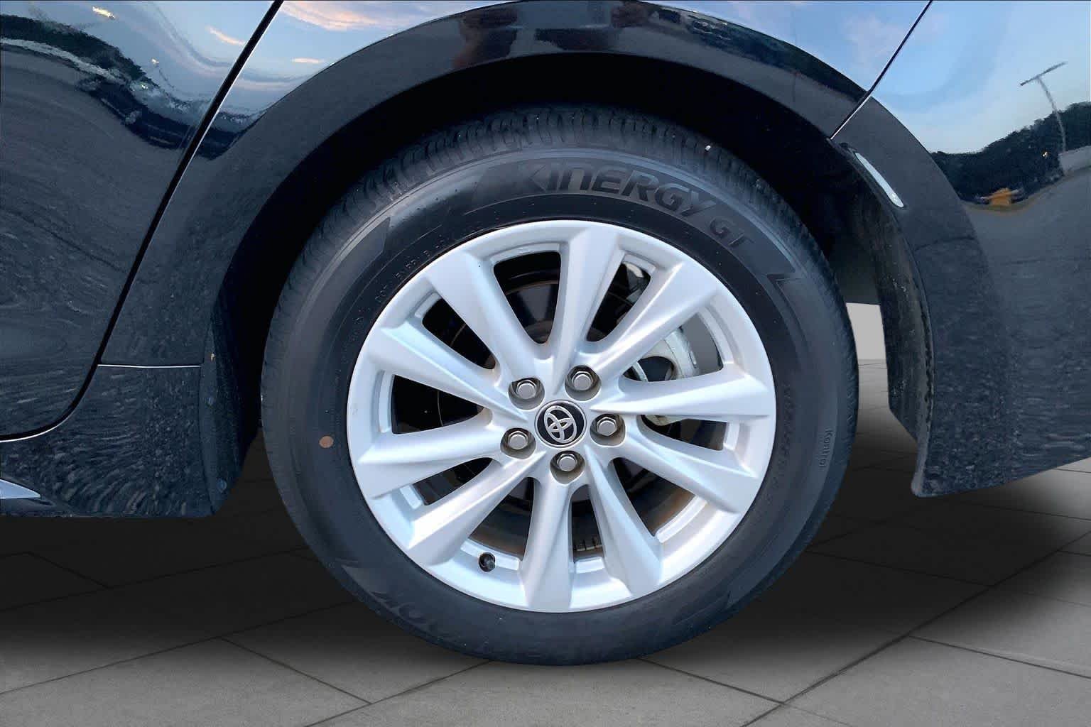 Used 2024 Midnight Black Metallic Toyota LE image 10