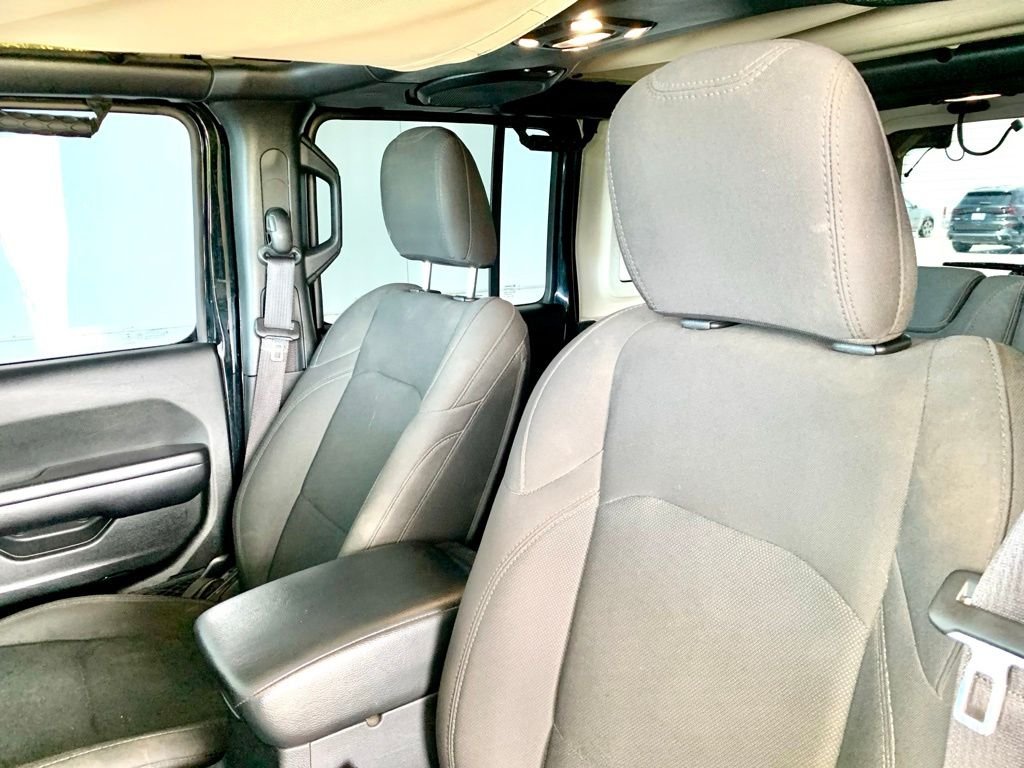 Used 2022 Black Jeep Unlimited Willys image 12