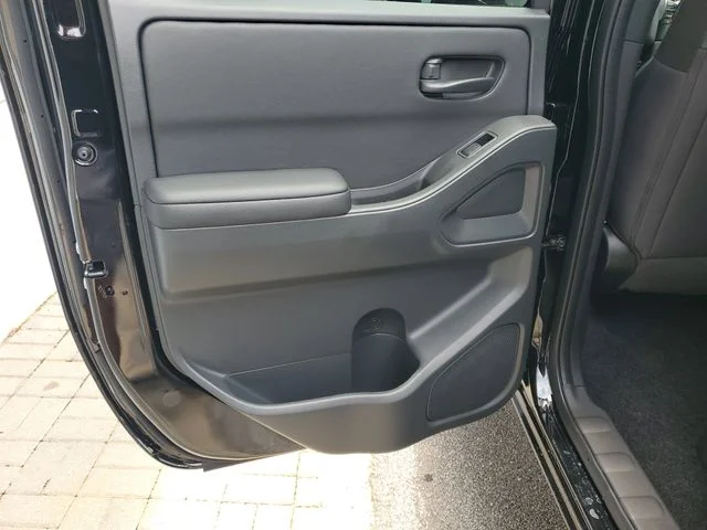 New 2026 Super Black Nissan Crew Cab SV image 19