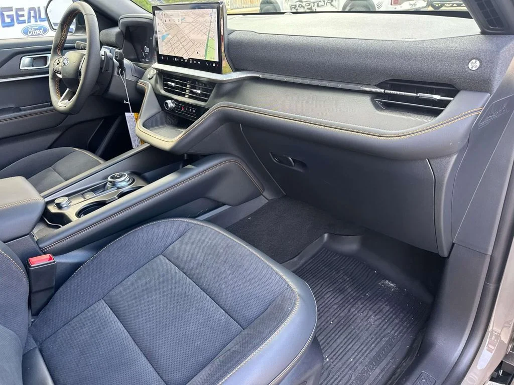 2026 Ford Explorer Tremor - Photo 31