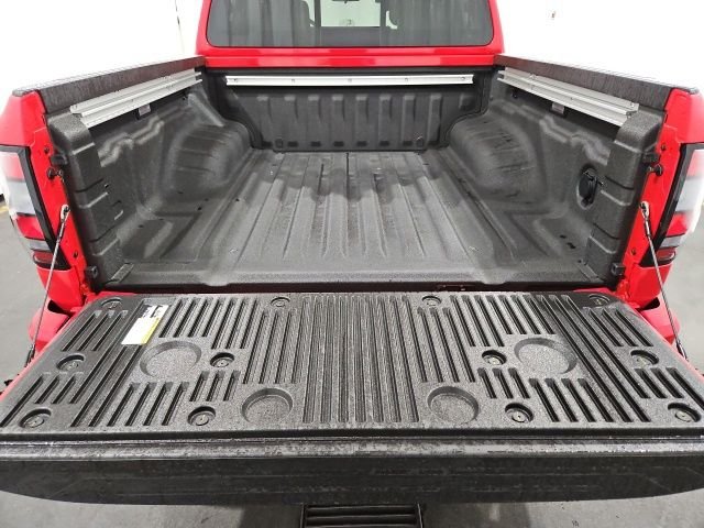 2026 Nissan Frontier SV - Photo 13