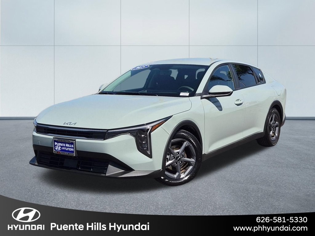 2025 Kia K4