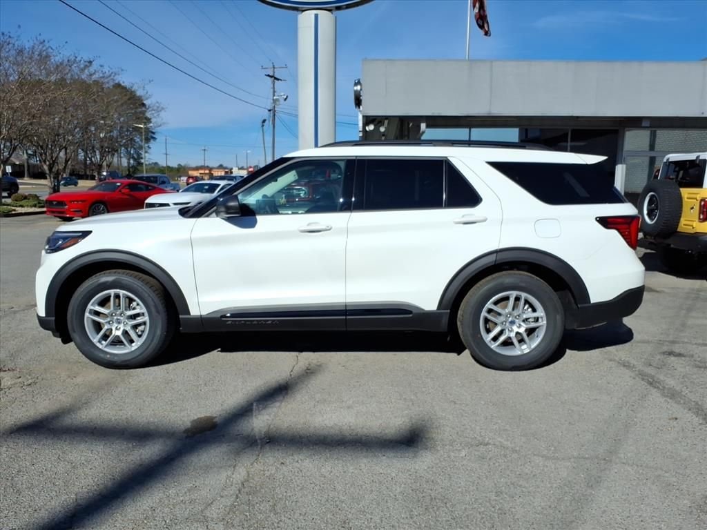 New 2026 Star White Metallic Tri-Coat Ford Active image 2