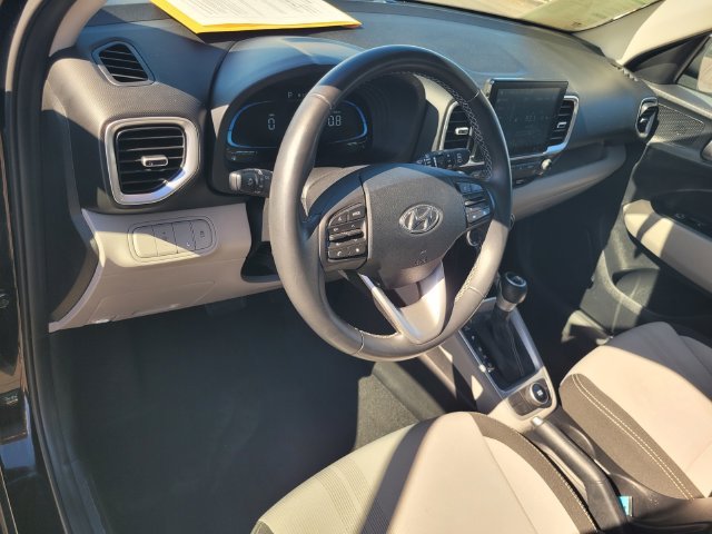 Certified Used 2025 Black Hyundai SEL image 12