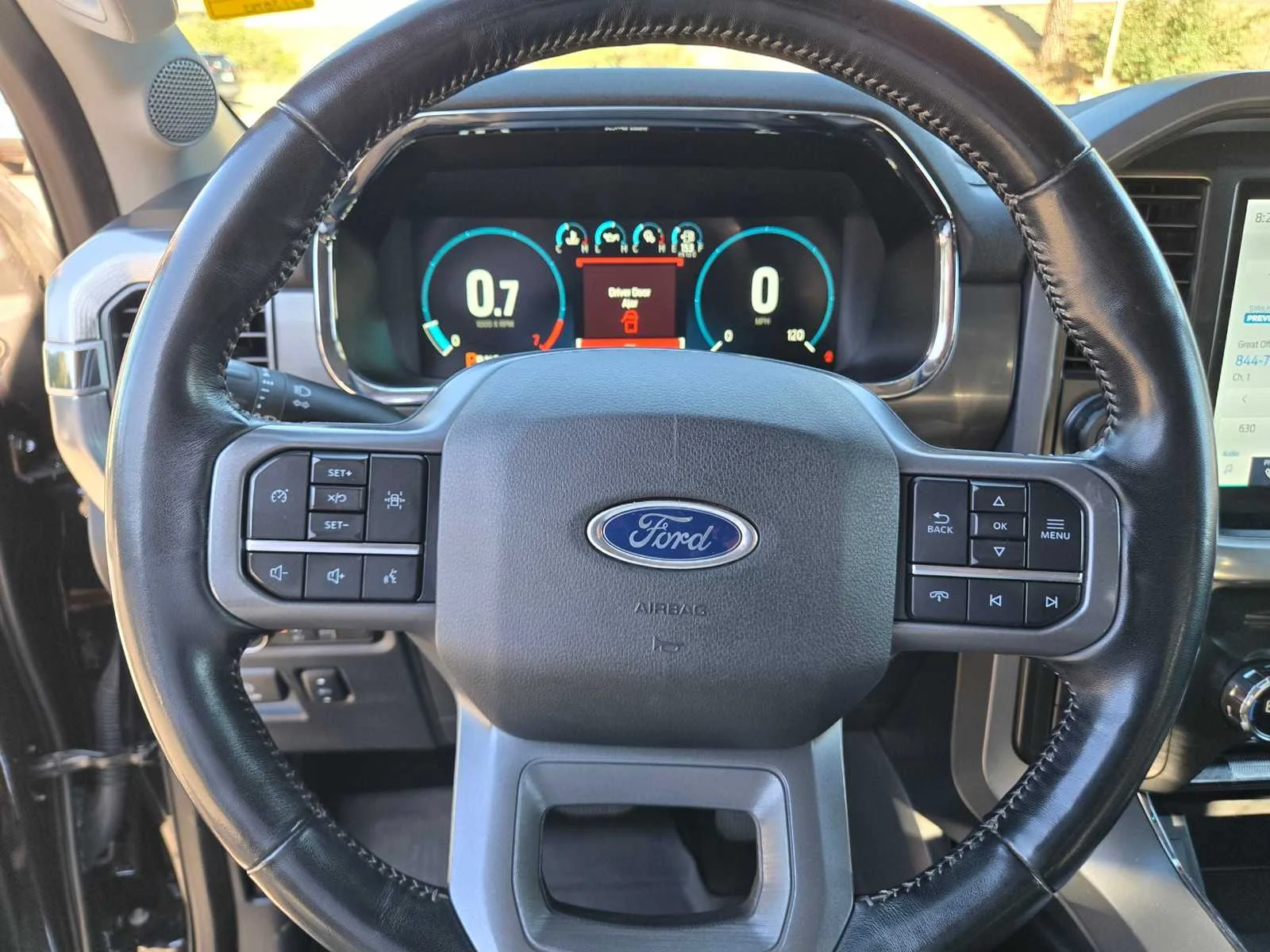 Used 2021  Ford XL image 28
