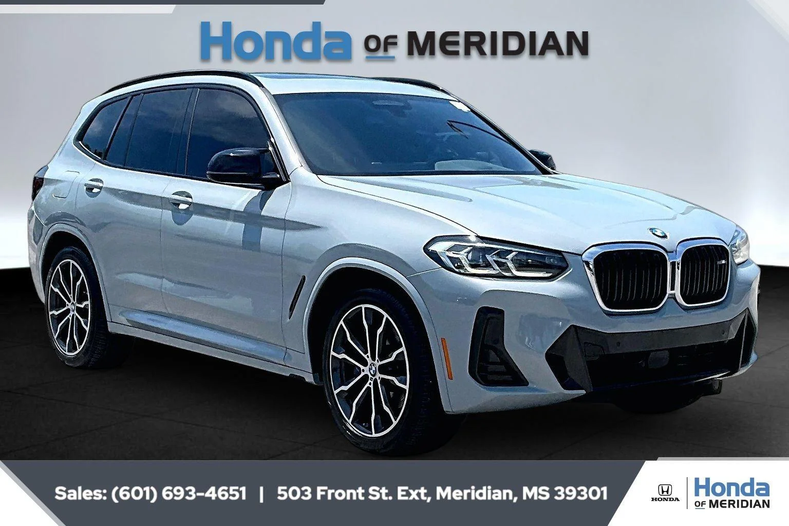 Used 2023 Brooklyn Grey Metallic BMW M40i image 1