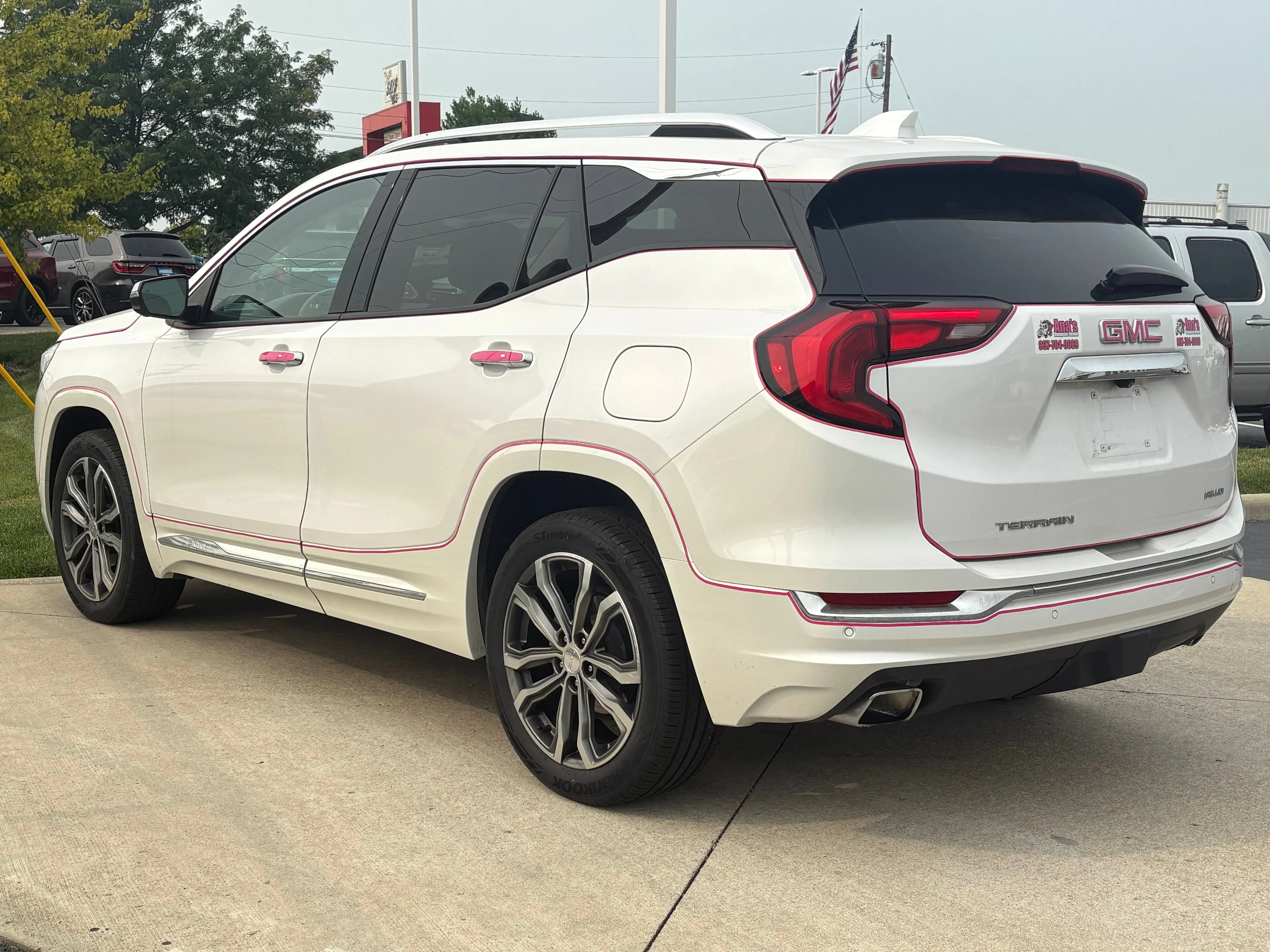 Used 2020 WHITE FROST TRICOAT GMC Denali image 5