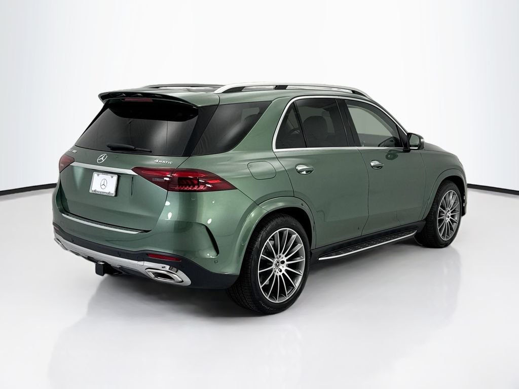 New 2026 MANUFAKTUR Ireland Mid Green Metallic Mercedes-Benz GLE 580 image 5