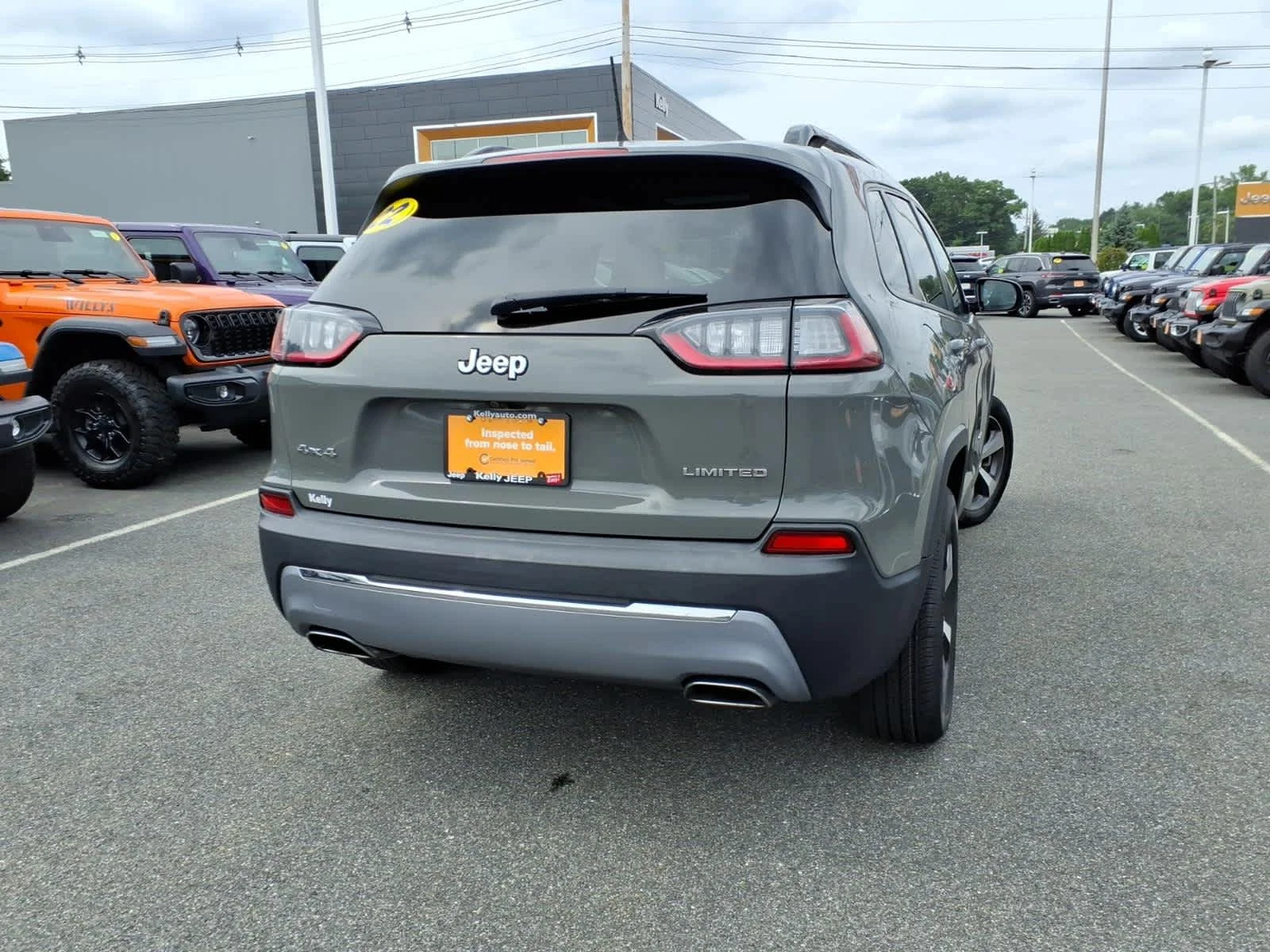 Certified Used 2022 STING Jeep Limited image 8
