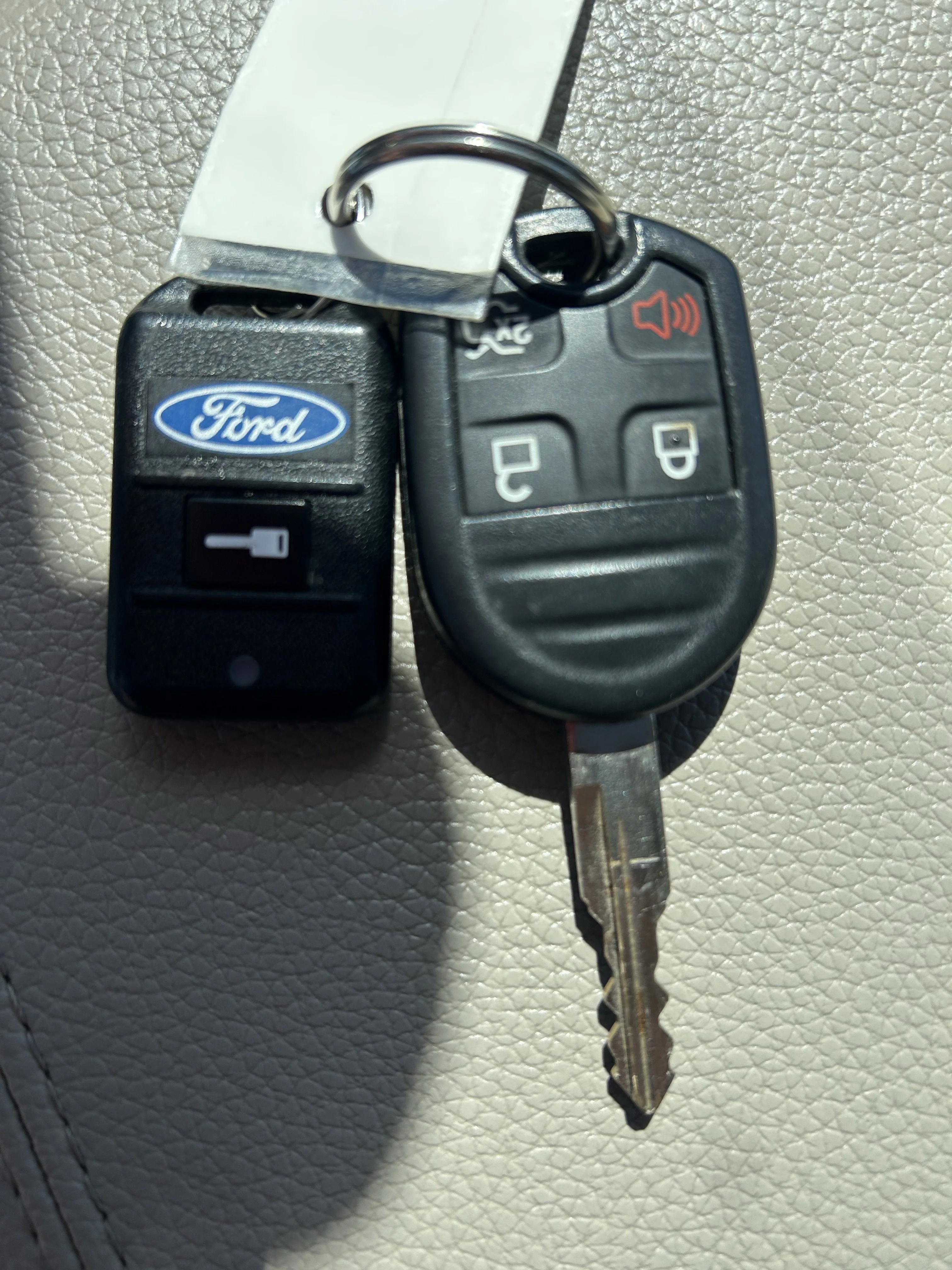 Used 2013 Red Ford Limited image 23
