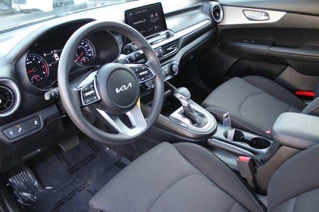 Used 2024 Gray Kia LXS image 3