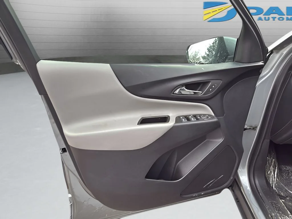 Used 2023 Gray Chevrolet LT image 11