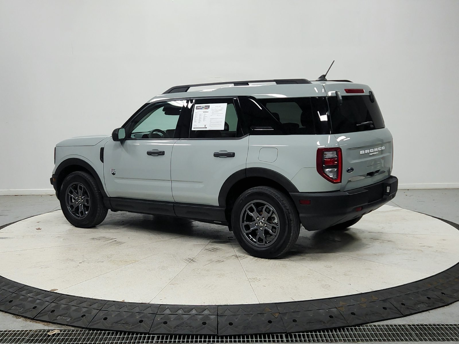 Used 2021 Green Ford Big Bend image 6