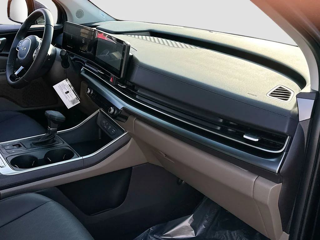 New 2026 Deep Chroma Blue Kia LXS image 30
