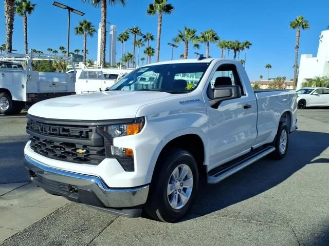 Used 2025 Summit White Chevrolet WT image 9