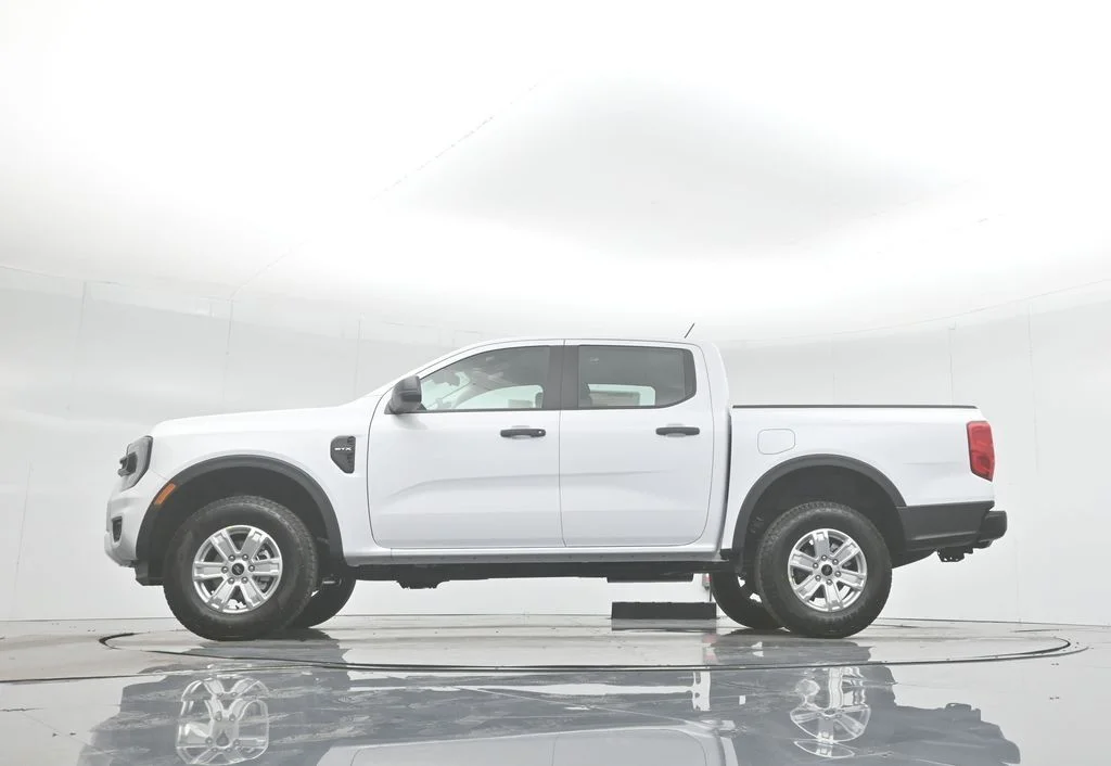 New 2025 White Ford XL image 7