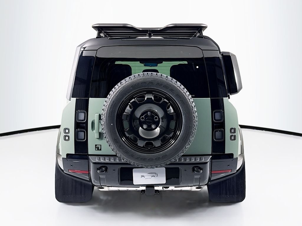 New 2026 Keswick Green Land Rover Trophy Edition Deep Sandglow image 6