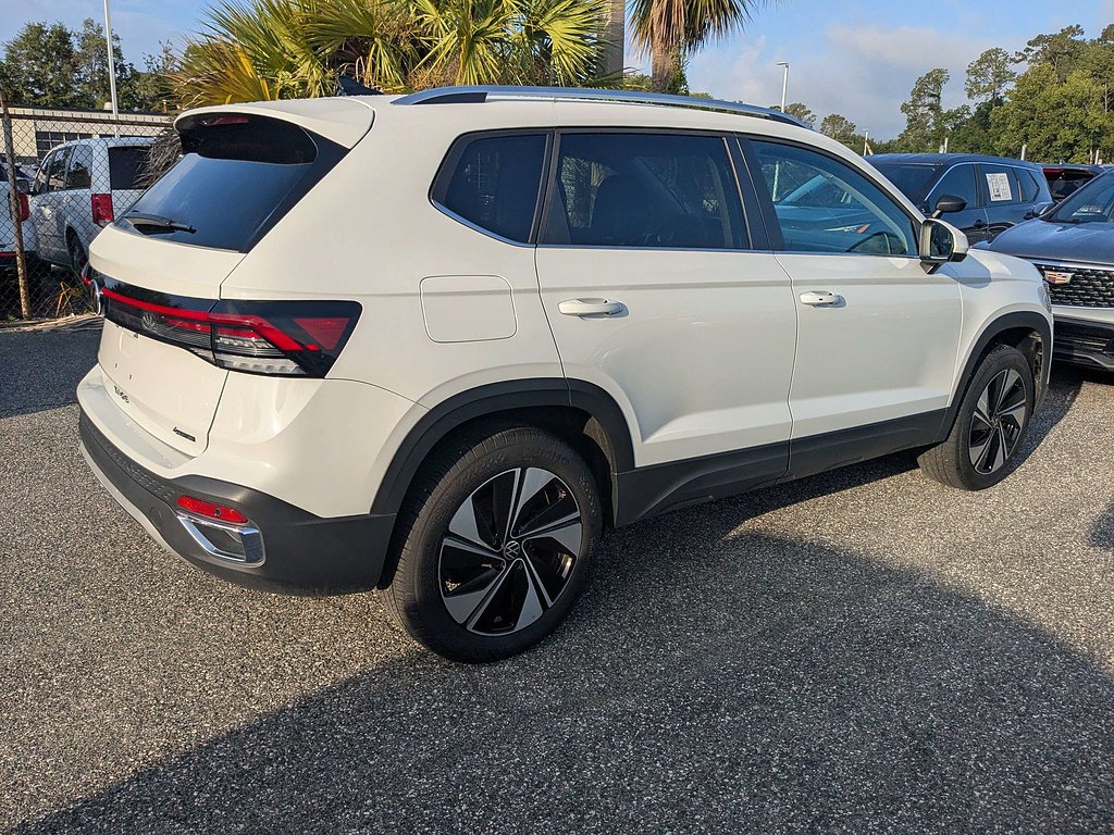 2025 Volkswagen Taos SE - Photo 4