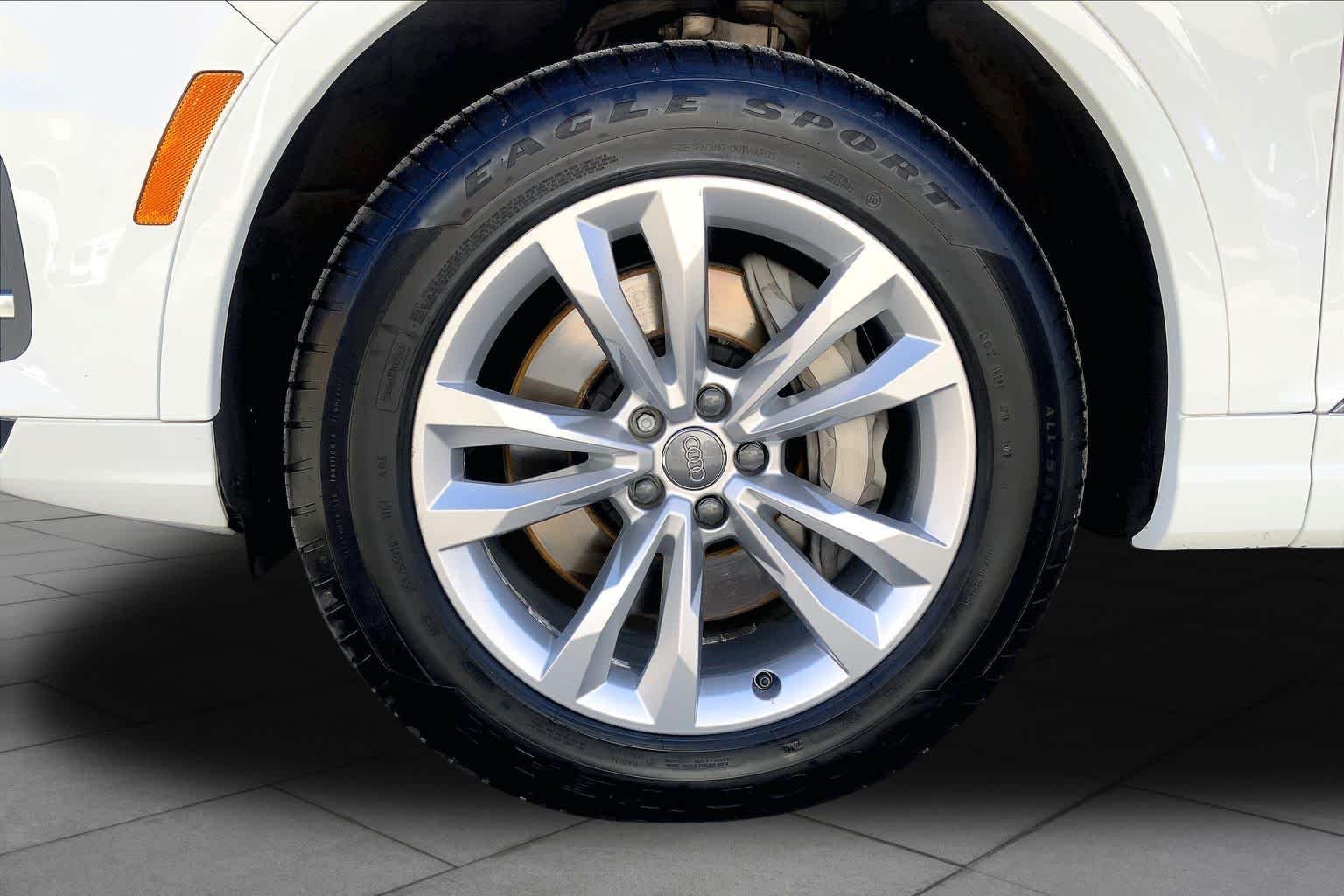 Used 2018 Glacier White Metallic Audi Premium Plus image 10