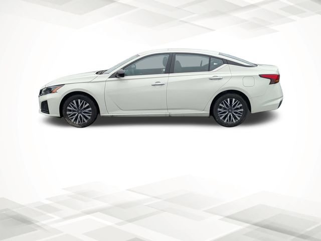 Used 2025 White Nissan 2.5 SV image 7