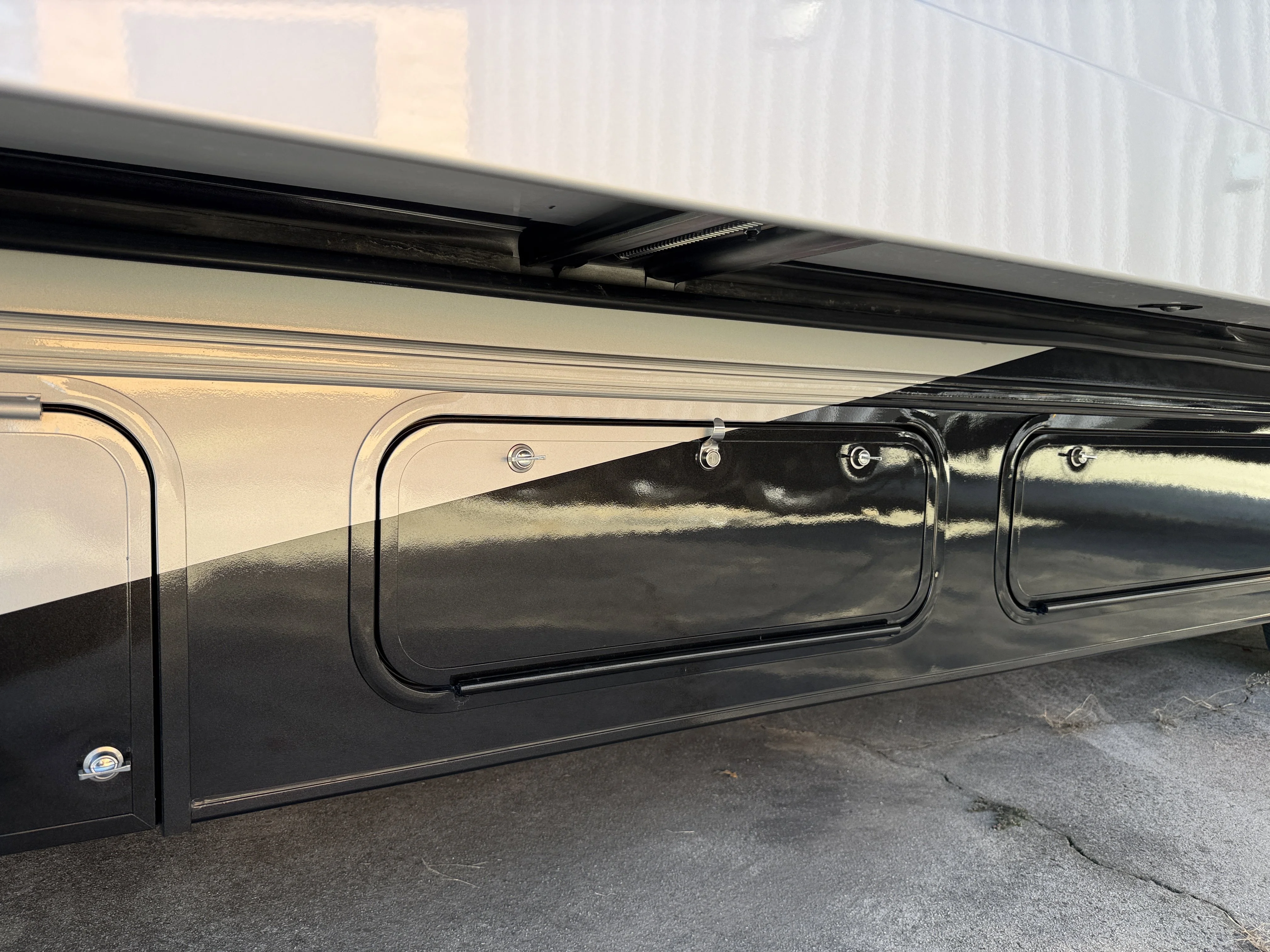 2026 Ford E-Series Cutaway Base - Photo 16