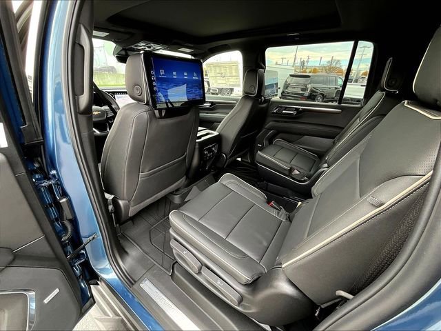 2026 Chevrolet Suburban Premier - Photo 13