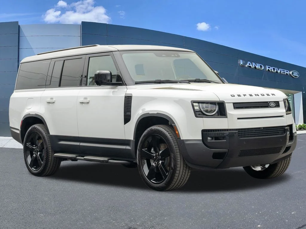 New 2026 Fuji White Land Rover S image 3